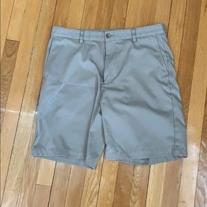 Vineyard Vines “Links Shorts” Size: 34 Waist